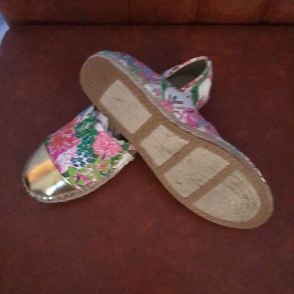 "SOLD" LILLY PULITZER FOR TARGET ESPADRILLES - Picture 6 of 6